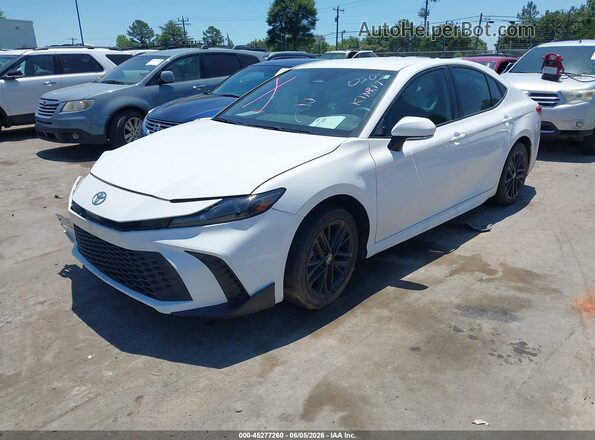 4T1DBADK1SU500205 2025 TOYOTA CAMRY White Vista tres cuartos delantera izquierda