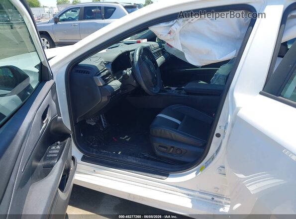 4T1DBADK1SU500205 2025 TOYOTA CAMRY White Vista interior delantera