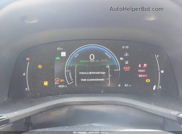 4T1DBADK2SU010145 2025 TOYOTA CAMRY Red Widok z przodu