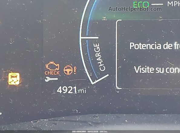 4T1DBADK2SU010145 2025 TOYOTA CAMRY Red Widok zestawu wskaźników