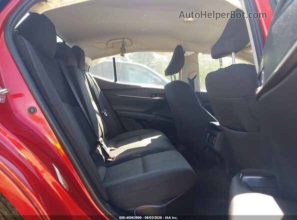 4T1DBADK2SU010145 2025 TOYOTA CAMRY Red Widok tylnych siedzeń
