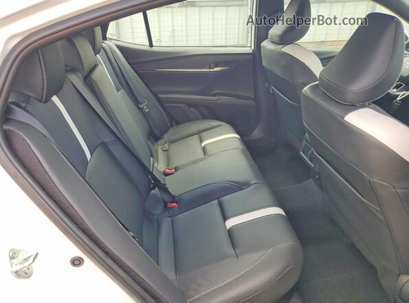4T1DBADK2SU034364 2025 TOYOTA CAMRY White 