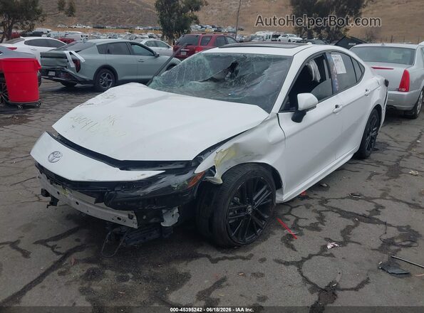 4T1DBADK3SU007528 2025 TOYOTA CAMRY White Передня ліва чверть
