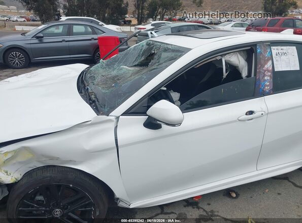 4T1DBADK3SU007528 2025 TOYOTA CAMRY White Вид спереду
