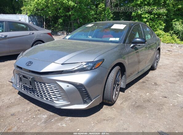 4T1DBADK4TU548282 2026 TOYOTA CAMRY Gray წინა მარცხენა ხედი სამი მეოთხედიდან