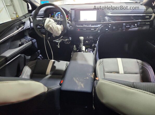 4T1DBADK5TU546430 2026 TOYOTA CAMRY Black Առջևի վահանակի տեսք