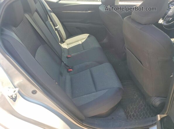 4T1DBADK7TU040341 2026 TOYOTA CAMRY Silver Widok tylnych siedzeń