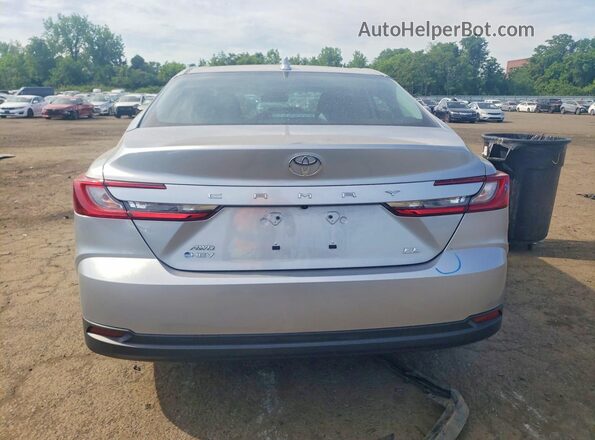4T1DBADK8SU026107 2025 TOYOTA CAMRY Серебряный 