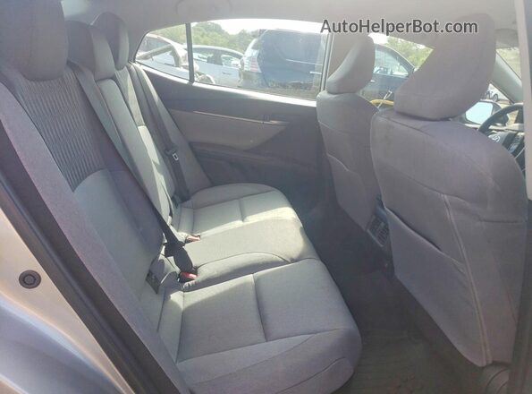 4T1DBADK8SU026107 2025 TOYOTA CAMRY Серебряный 