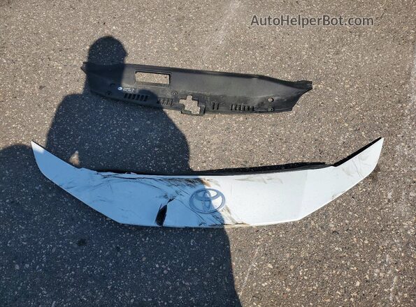4T1DBADK8SU514733 2025 TOYOTA CAMRY White 