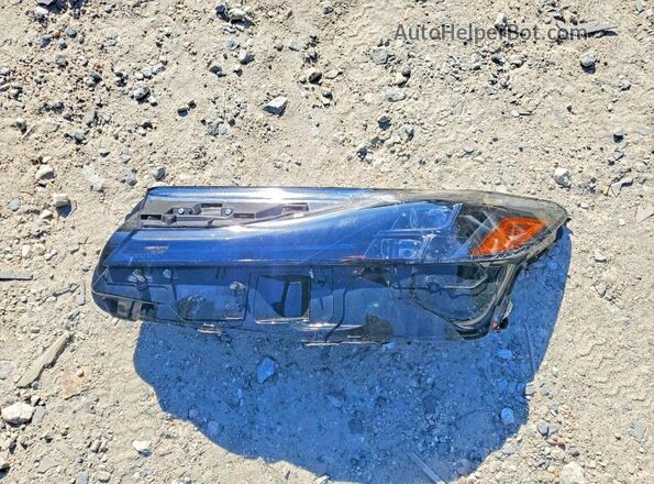 4T1DBADKXSU018557 2025 TOYOTA CAMRY Бирюзовый 