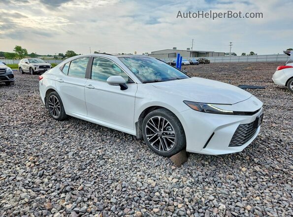 4T1DBADKXSU520520 2025 TOYOTA CAMRY White Передня права чверть