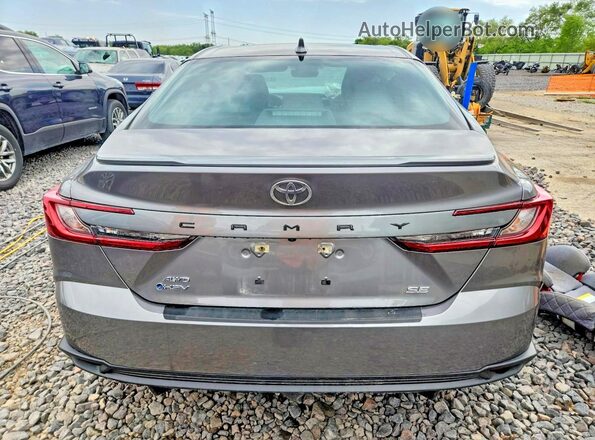 4T1DBADKXSU521425 2025 TOYOTA CAMRY Silver Vista trasera