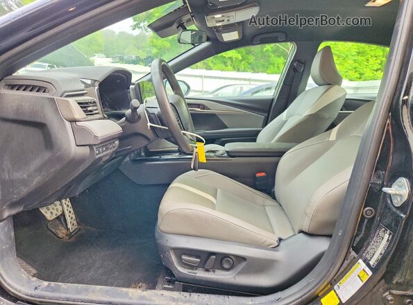 4T1DBADKXSU532022 2025 TOYOTA CAMRY Black Front interior view