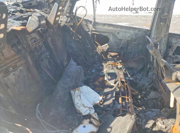 4T1DBADKXSU533414 2025 TOYOTA CAMRY Пожар Вид задних сидений