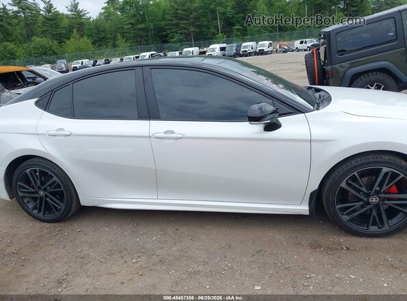 4T1DBADKXTU050006 2026 TOYOTA CAMRY White 360 interior view