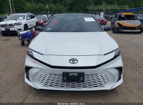 4T1DBADKXTU050006 2026 TOYOTA CAMRY White Rear interior view