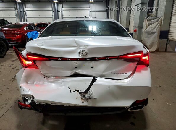 4T1DZ1FB4LU042895 2020 TOYOTA AVALON White Rear view