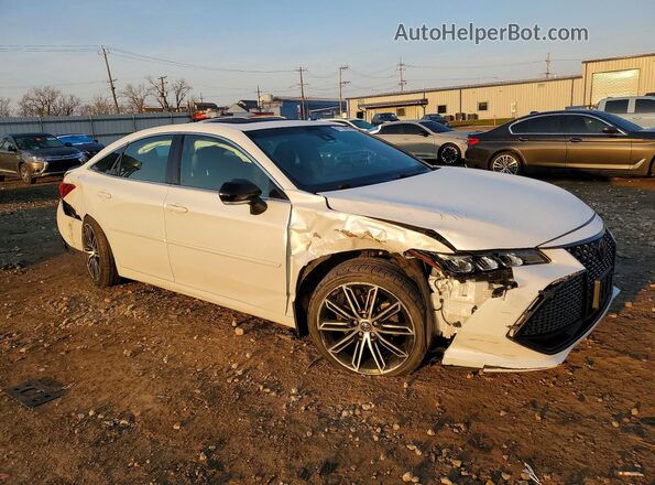 4T1EZ1FB7LU048971 2020 TOYOTA AVALON White Передня права чверть