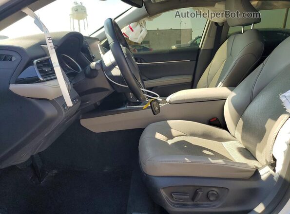 4T1F11BK5PU080826 2023 TOYOTA CAMRY White Widok wnętrza z przodu