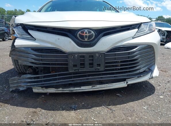 4T1F11BK7LU005233 2020 TOYOTA CAMRY White Widok z przodu