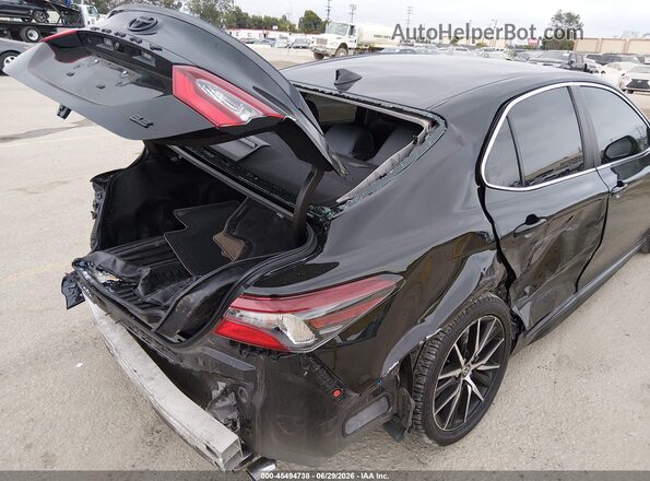 4T1G11AK0NU071700 2022 TOYOTA CAMRY Black Вид задньої частини салону