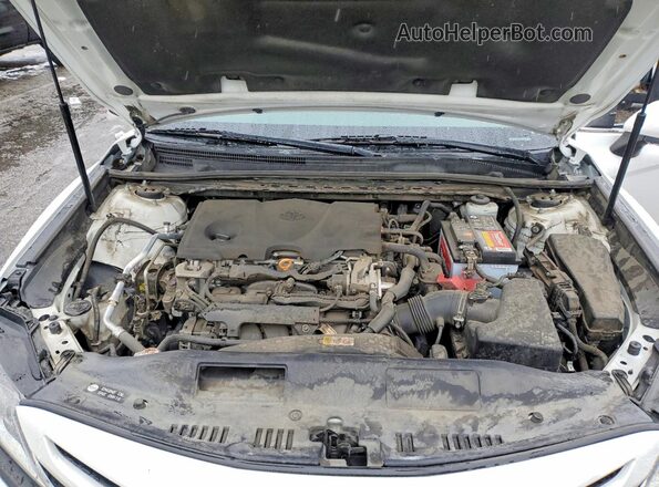 4T1G11AK1LU355012 2020 TOYOTA CAMRY White Widok wnętrza z tyłu