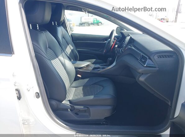 4T1G11AK3MU559585 2021 TOYOTA CAMRY White Vista interior delantera