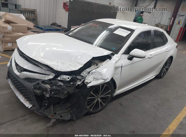4T1G11AKXLU975566 2020 TOYOTA CAMRY White Front left