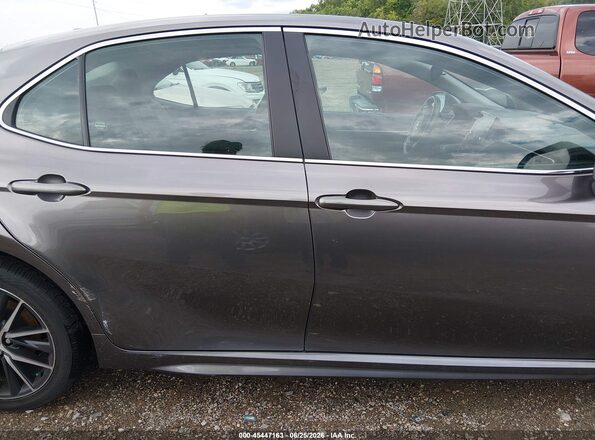 4T1G11BK5MU027334 2021 TOYOTA CAMRY Gray Vista interior trasera