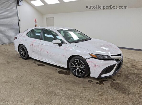 4T1G11BK5RU113282 2024 TOYOTA CAMRY White Առջևի աջ