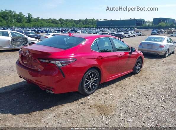 4T1G11BK8MU032673 2021 TOYOTA CAMRY Красный Задняя правая четверть