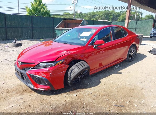 4T1G11BK8MU032673 2021 TOYOTA CAMRY Красный Передняя левая четверть