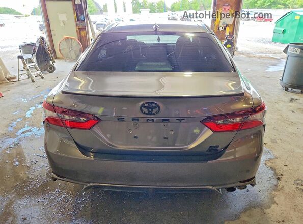 4T1G11BK8RU118721 2024 TOYOTA CAMRY Gray Rear view