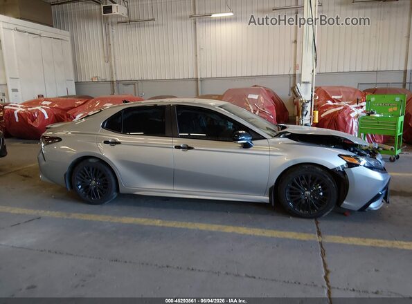 4T1G31AK3NU033596 2022 TOYOTA CAMRY Silver უკანა სალონის ხედი