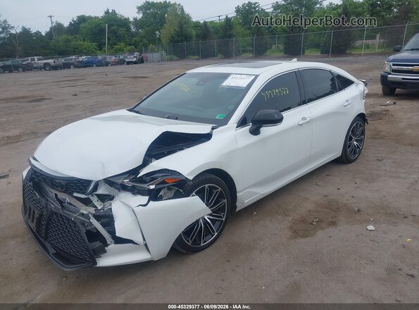 4T1GZ1FB1NU084277 2022 TOYOTA AVALON Белый Передняя левая четверть