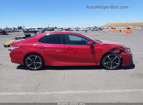 4T1K61AK7LU358914 2020 TOYOTA CAMRY Red Սալոնի հետևի տեսք