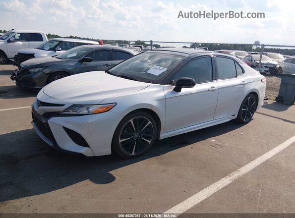 4T1K61AK9LU301405 2020 TOYOTA CAMRY White წინა მარცხენა ხედი სამი მეოთხედიდან