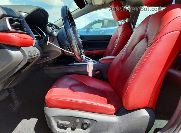 4T1K61AK9LU309097 2020 TOYOTA CAMRY White Widok wnętrza z przodu