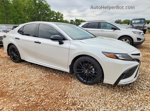 4T1K61BK0MU032131 2021 TOYOTA CAMRY White 