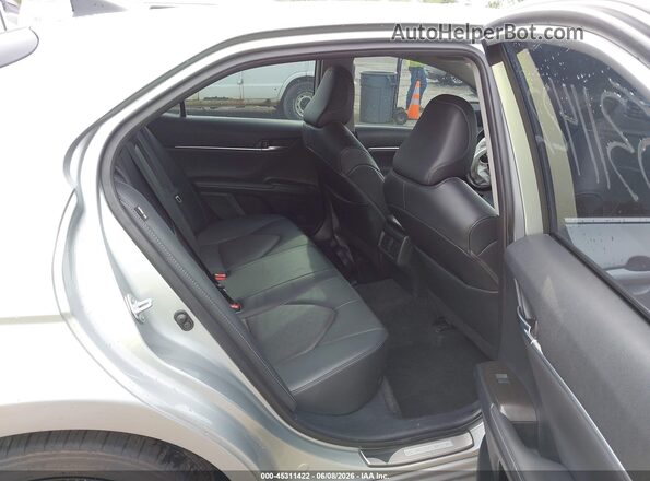 4T1K61BK7PU078690 2023 TOYOTA CAMRY Silver Vista de la etiqueta del VIN