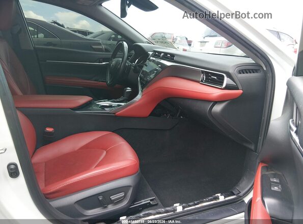 4T1KZ1AK4LU040885 2020 TOYOTA CAMRY White Front interior view