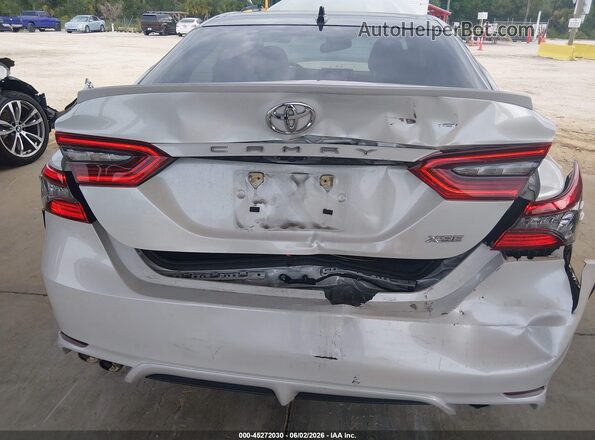 4T1KZ1AK6MU051663 2021 TOYOTA CAMRY White Вид спереду