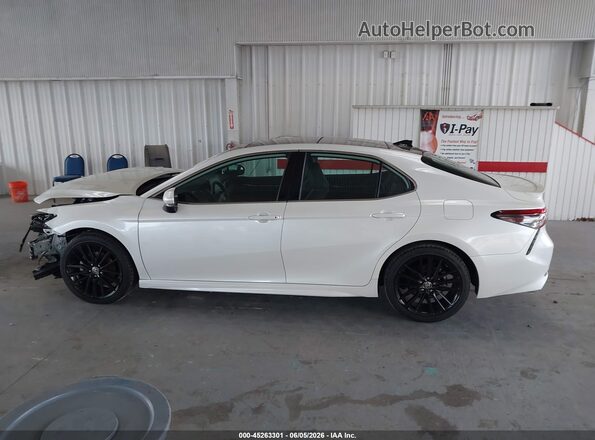 4T1KZ1AK7PU080741 2023 TOYOTA CAMRY White 