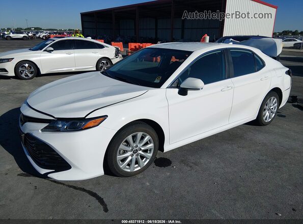 4T1L11AK3LU399446 2020 TOYOTA CAMRY White წინა მარცხენა ხედი სამი მეოთხედიდან