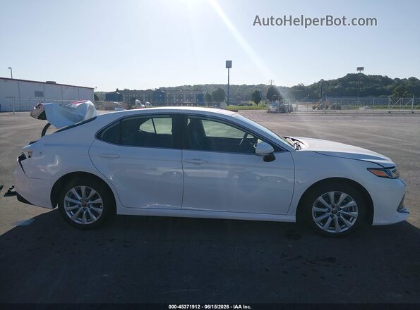4T1L11AK3LU399446 2020 TOYOTA CAMRY White უკანა სალონის ხედი