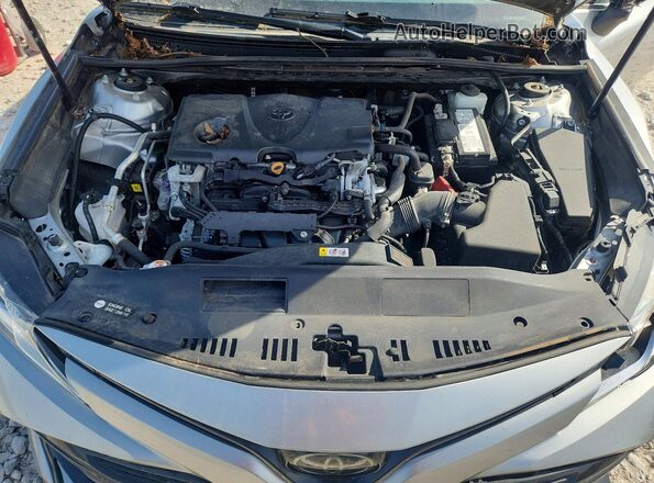4T1L11AK4LU971804 2020 TOYOTA CAMRY Silver Вид задньої частини салону