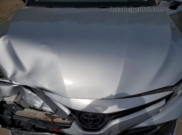 4T1L11BK1LU018370 2020 TOYOTA CAMRY Серебряный 