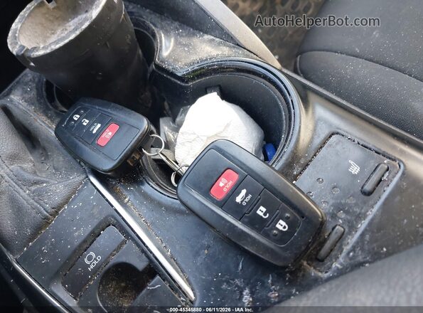 4T1L11BK3LU016135 2020 TOYOTA CAMRY Белый Вид панели приборов