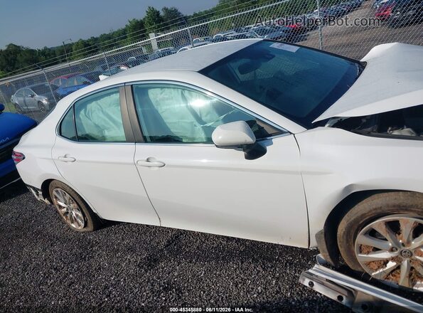 4T1L11BK3LU016135 2020 TOYOTA CAMRY Белый Вид задней части салона
